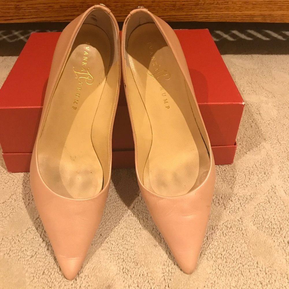 Ivan Trump Pump - Picture 3 of 6